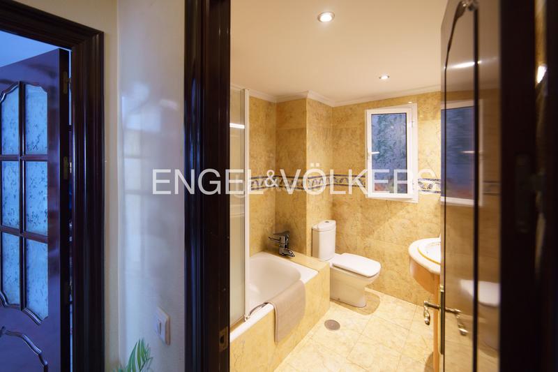 Foto 71e41ce9-22ea-4271-ad06-4729bac98e77. Piccolo appartamento con riscaldamento parcheggio in Cádiz