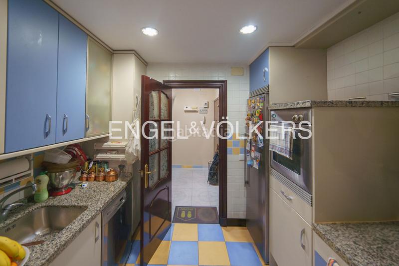 Foto 7b30671a-093d-413b-98c0-2fd91d648bd3. Piccolo appartamento con riscaldamento parcheggio in Cádiz