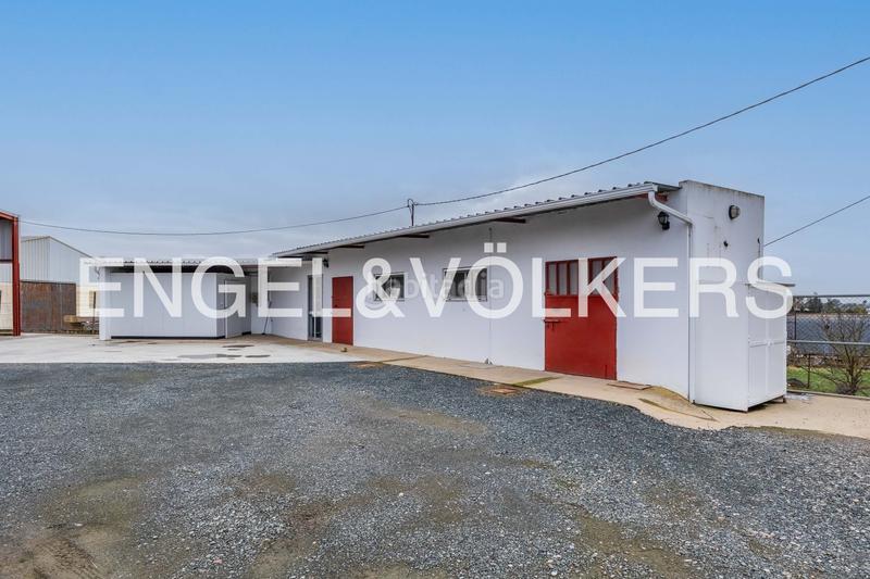 Foto 179040a2-f4cf-47b7-8ee2-da6f6dd39931. Terreny residencial a Lora del Río