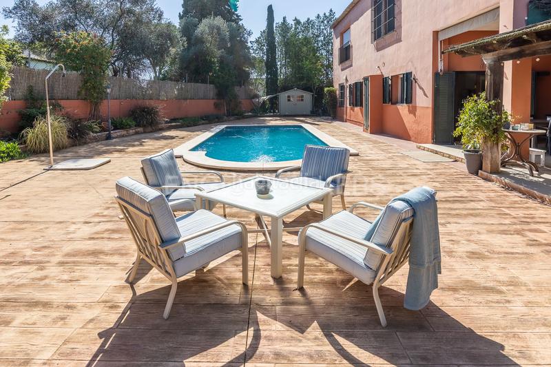 Foto f3557f4f-b39e-4b3c-8296-fd07a5f9556f. Casa amb calefacció aparcament piscina a Loreto Espartinas