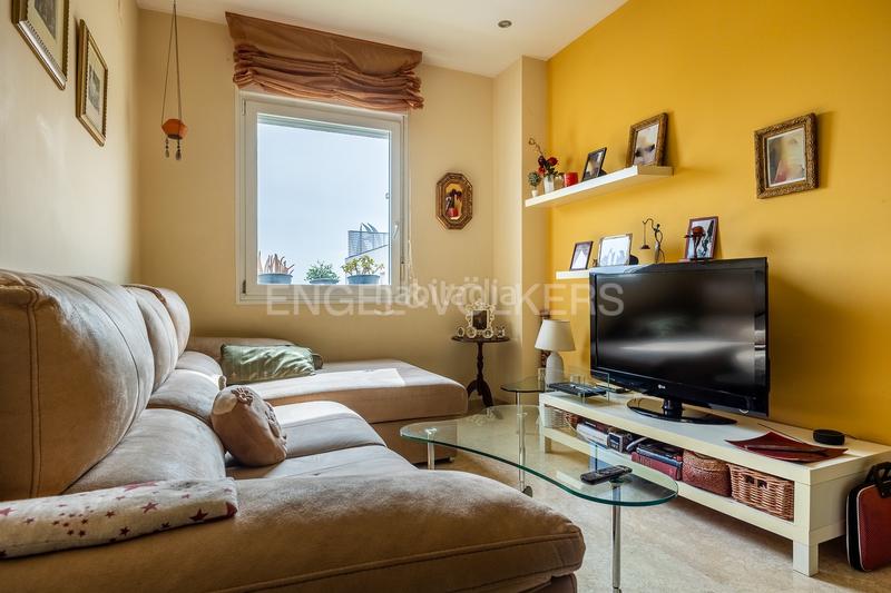 Foto 1a073438-8b21-4598-8ced-b82b10629c33. Apartament amb calefacció aparcament piscina a Avenida Juan Diego Bormujos