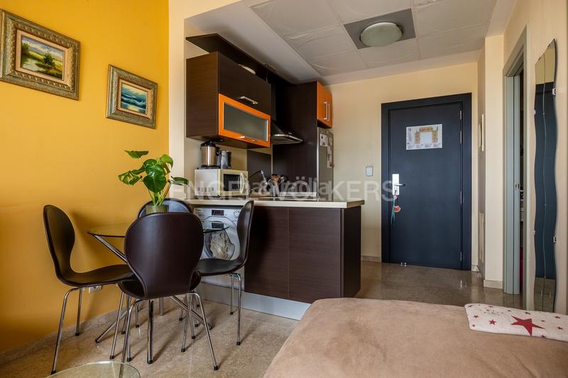 Foto b3ead6eb-24c4-45bb-a2ff-c18bab59d22c. Apartament amb calefacció aparcament piscina a Avenida Juan Diego Bormujos