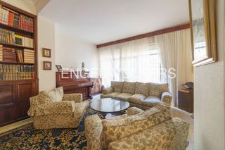 Apartament a Asdrúbal - Bahía Blanca. Piso en planta baja con patio y terraza cerca de la playa de san