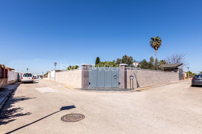 Foto 3982230f-71c7-44f9-854e-4f2e708cffb6. Casa amb calefacció a La Paz Alcalá de Guadaira