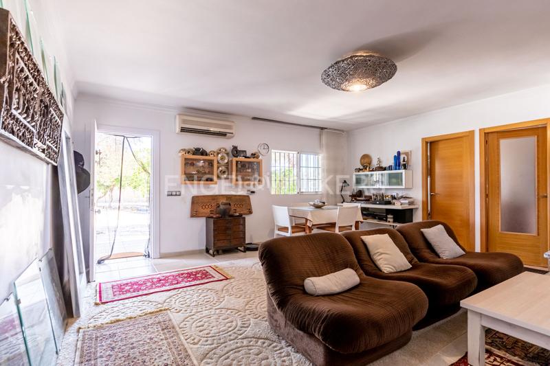 Foto 81fe56c2-2cea-481c-9a74-67fc4bb30b70. Casa amb calefacció a La Paz Alcalá de Guadaira