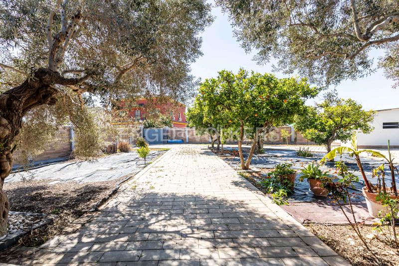 Foto 87d02b30-a8ee-4dba-8dd0-fa93bd9f771e. Casa amb calefacció a La Paz Alcalá de Guadaira