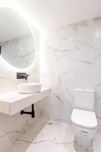 Foto 783ef365-f56a-499f-8e34-ebfd35026024. Apartamento luz, diseño y ubicación piso reformado a estrenar en triana junto al altozano. en Sevilla