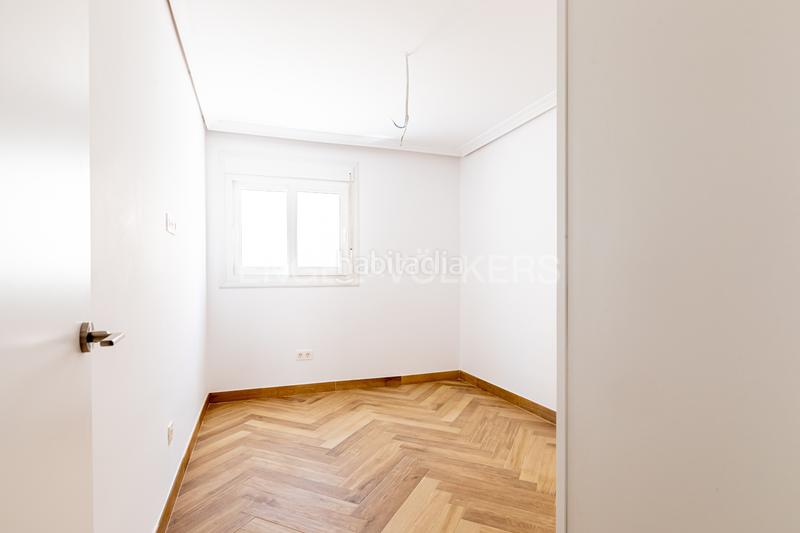 Foto a6fc9773-cc76-46a7-b1e4-80f0467ba3b5. Apartamento luz, diseño y ubicación piso reformado a estrenar en triana junto al altozano. en Sevilla