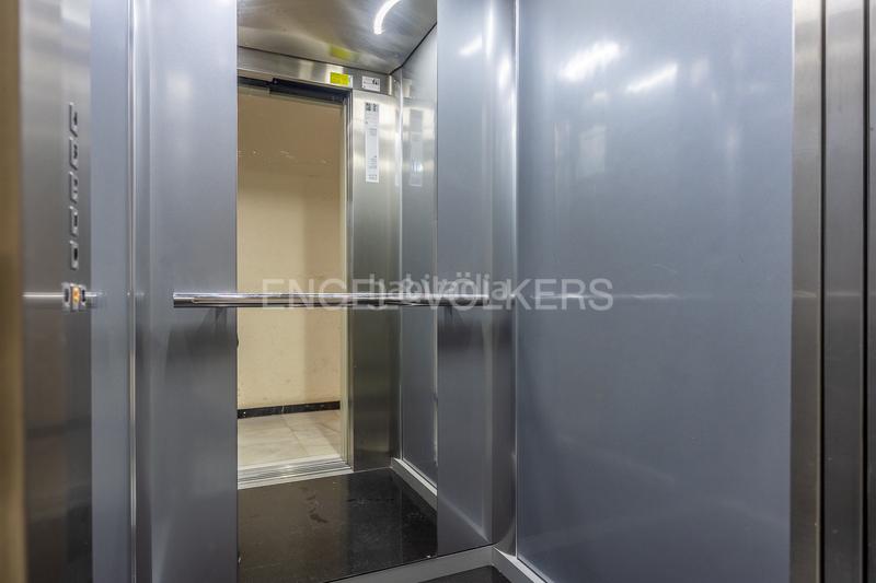 Foto 0153309d-32ac-4eff-b256-a46683681b1d. Appartement avec chauffage parking dans Alfalfa - Santa Cruz Sevilla