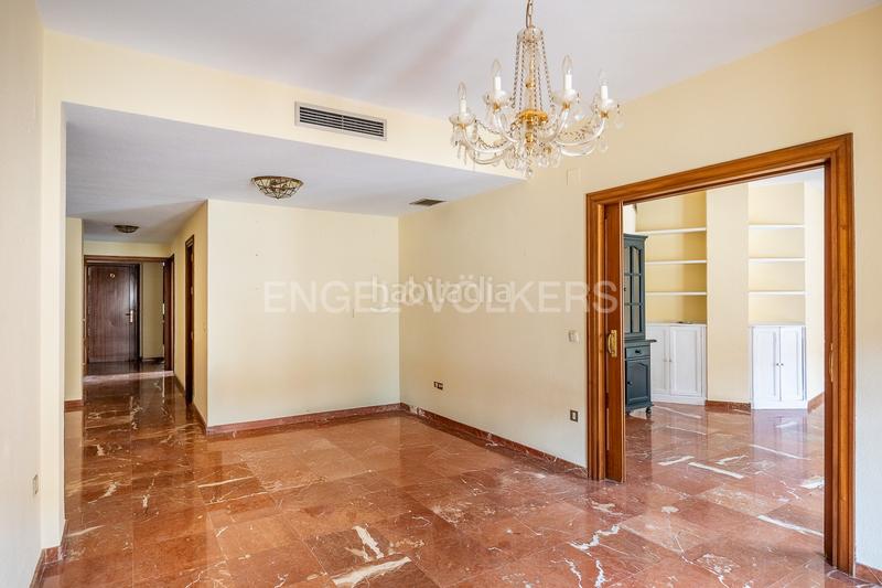 Foto 07c70cbb-ae22-405c-935d-530cbd3d4b3d. Appartement avec chauffage parking dans Alfalfa - Santa Cruz Sevilla
