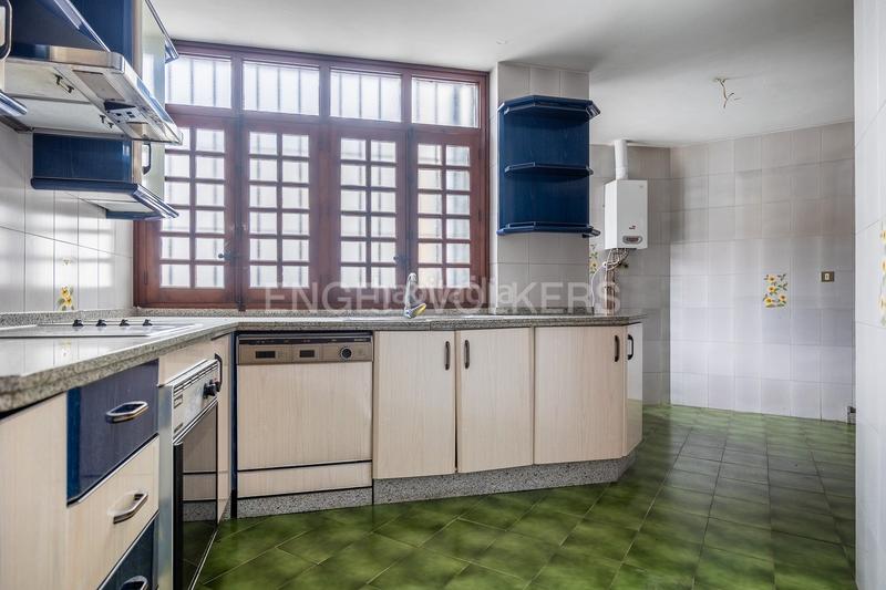 Foto 09420f86-3d51-42e7-96be-9e24a4eb6237. Appartement avec chauffage parking dans Alfalfa - Santa Cruz Sevilla