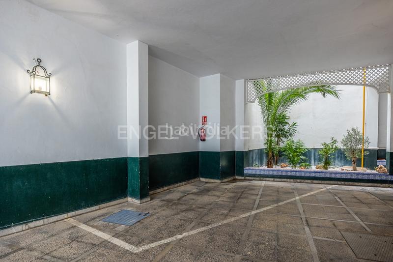 Foto 15d2bf1f-a8b5-4db3-bde0-352d91b350ac. Appartement avec chauffage parking dans Alfalfa - Santa Cruz Sevilla