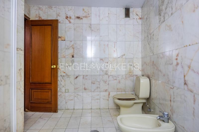 Foto 26220cdd-7f1e-419b-859e-5ffa36f55ece. Appartement avec chauffage parking dans Alfalfa - Santa Cruz Sevilla