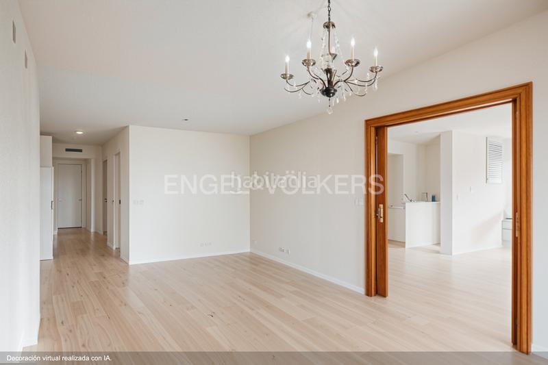 Foto 5bc97bc5-45df-4f54-a48b-0c7d4fbf0d61. Appartement avec chauffage parking dans Alfalfa - Santa Cruz Sevilla