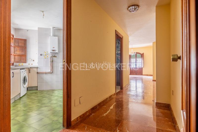 Foto 8d3e0ce1-5cfe-4734-a673-6f3ee8db1255. Appartement avec chauffage parking dans Alfalfa - Santa Cruz Sevilla