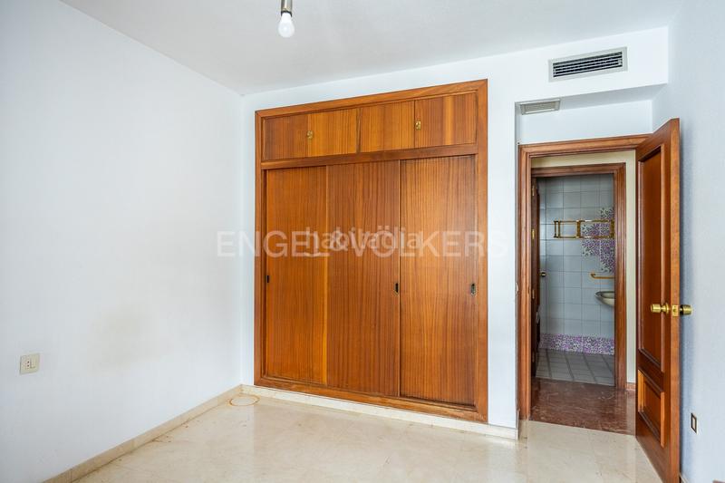 Foto 907d26bf-f3b2-4c5b-ae29-a3010815757f. Appartement avec chauffage parking dans Alfalfa - Santa Cruz Sevilla