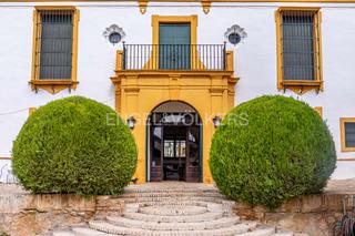 Casa a Morón de la Frontera. Exquisita casa histórica de lujo con piscina en puebla de cazall