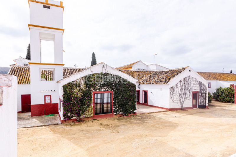 Foto 588becfa-12a6-4bc2-b740-9fc72b7d7528. Casa amb calefacció piscina a Puebla de Cazalla (La)