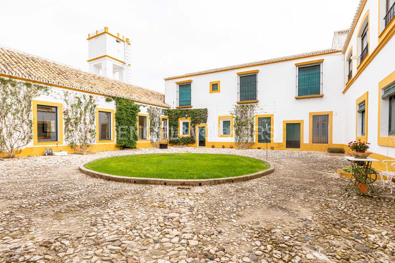 Foto a9e18d9d-363f-469e-aebe-ef01cb0afbd7. Casa amb calefacció piscina a Puebla de Cazalla (La)