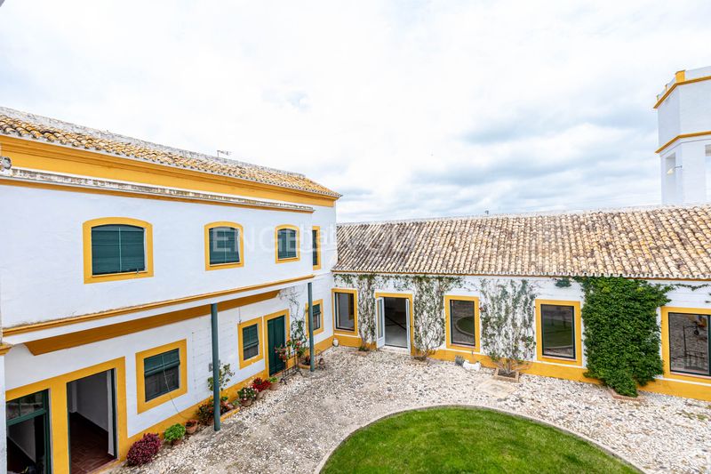 Foto c2b9f694-ff49-40a6-b13b-810c40f48cd5. Casa amb calefacció piscina a Puebla de Cazalla (La)