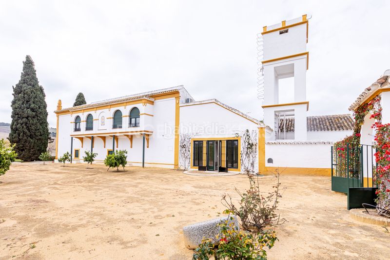 Foto d3f02dd3-e3cd-4eba-8f4c-e30d9b94792b. Casa amb calefacció piscina a Puebla de Cazalla (La)