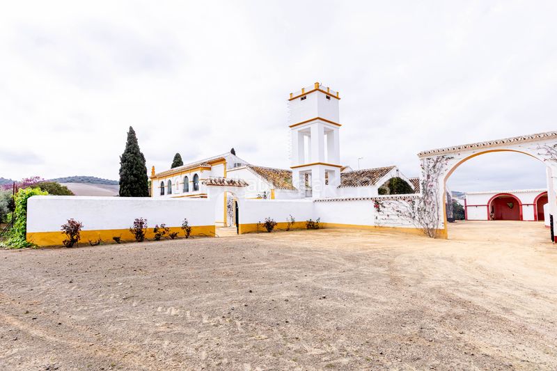 Foto fd903d17-6c5d-4e41-bd09-81236447ea49. Casa amb calefacció piscina a Puebla de Cazalla (La)