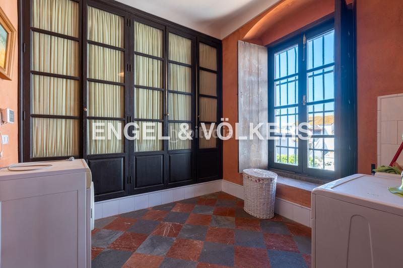 Foto cdc036b6-f99d-4090-9327-f1c98db9a649. Casa amb calefacció aparcament piscina a Carmona