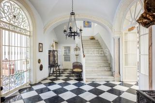 Maison  Calle corredera. Historia y singularidad se dan la mano en este majestuoso palaci