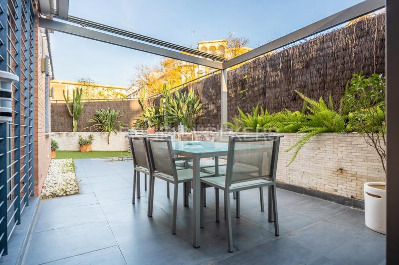 Foto 153c555b-28b3-427c-807b-fcde42192fed. Apartament amb calefacció aparcament piscina a El Porvenir Sevilla