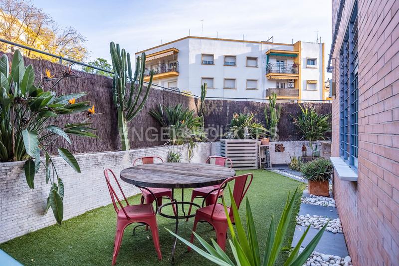 Foto 5050068d-d44b-46d6-a999-9afb261e66dd. Apartament amb calefacció aparcament piscina a El Porvenir Sevilla