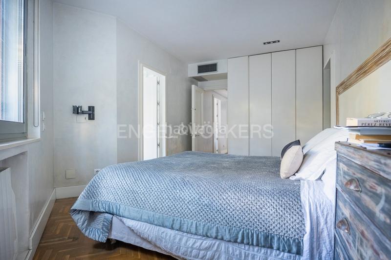 Foto 9881411a-3d52-4fc1-bbc9-2e55376c7b05. Apartament amb calefacció aparcament piscina a El Porvenir Sevilla