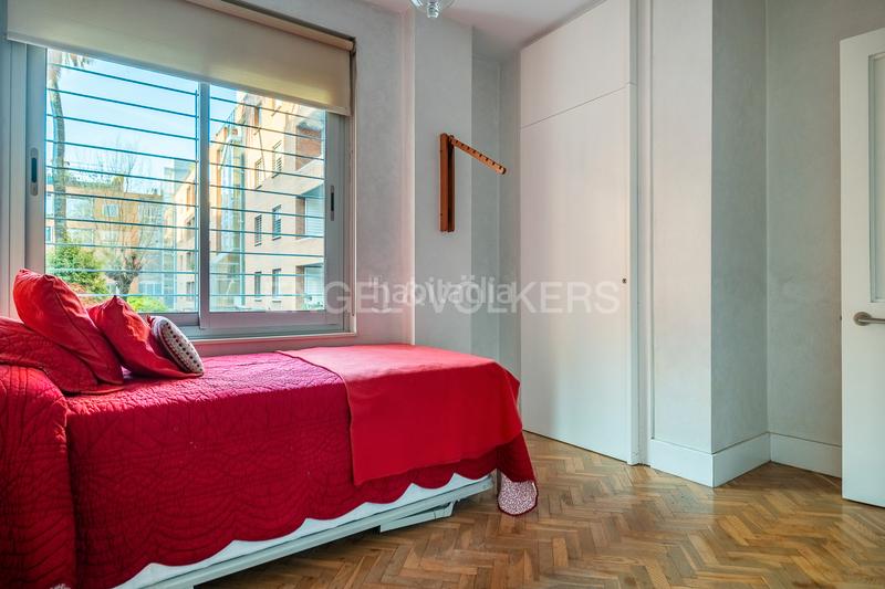 Foto ba6c0310-a29e-430a-aabe-c4c89b332f79. Apartament amb calefacció aparcament piscina a El Porvenir Sevilla