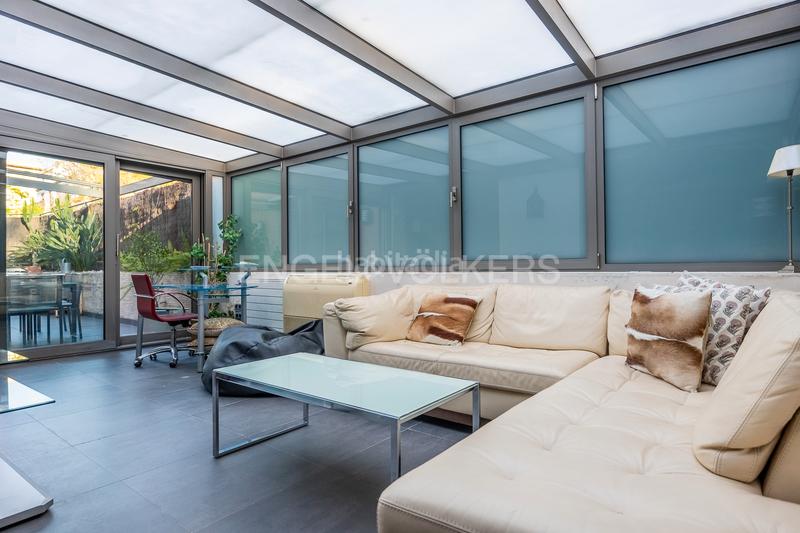 Foto ee1936d4-9ece-4f51-bc1f-3175da3d7c04. Apartament amb calefacció aparcament piscina a El Porvenir Sevilla