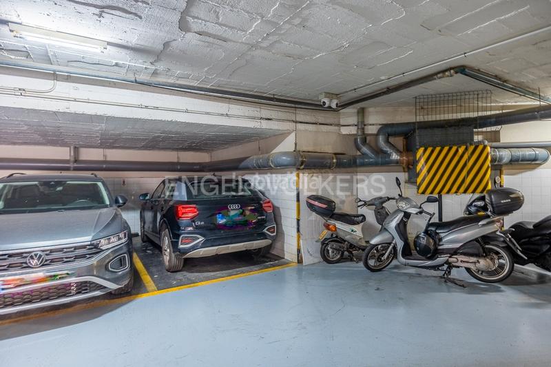 Foto fc7f9bdd-5792-4abc-b014-d6dfcf75e441. Apartament amb calefacció aparcament piscina a El Porvenir Sevilla