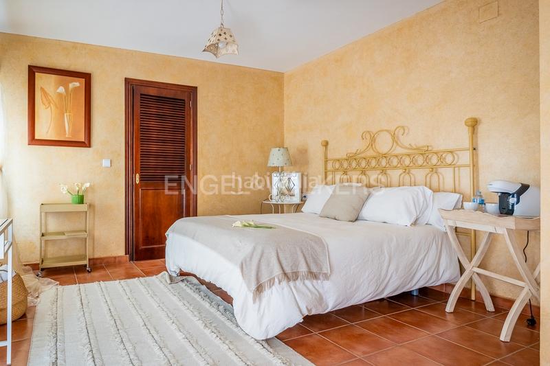Foto 1490f618-3e6a-49b2-b47b-51dd1eb96799. Casa amb calefacció a Écija