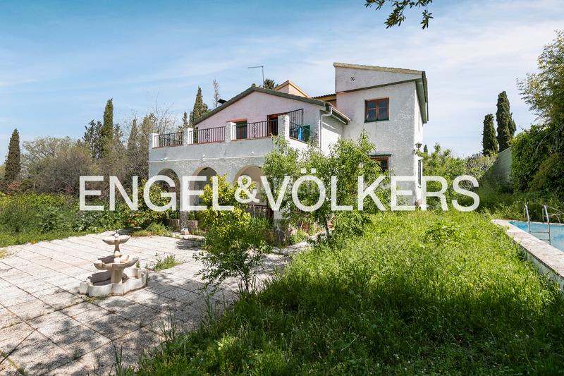 Foto 4b0a0253-2d5b-4250-8aa6-8fcf75612951. Casa chalet unifamiliar con gran terreno y vistas a sierra nevada en Cájar