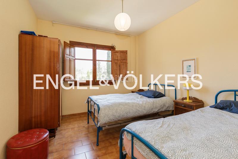 Foto a7d94d60-6114-48ad-99f5-7eb56433dba5. Casa chalet unifamiliar con gran terreno y vistas a sierra nevada en Cájar
