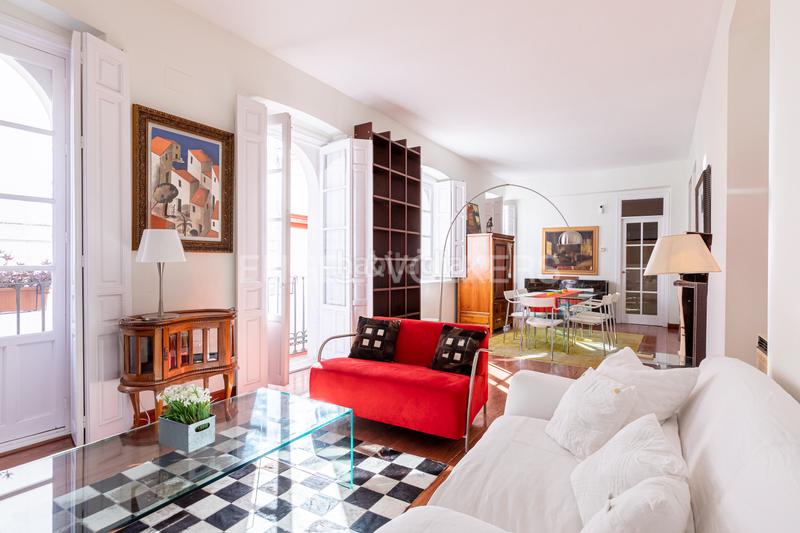 Foto 26d43bfa-67b7-4414-bf03-25f7cadfc9a7. Àtic amb calefacció a Arenal - Museo Sevilla