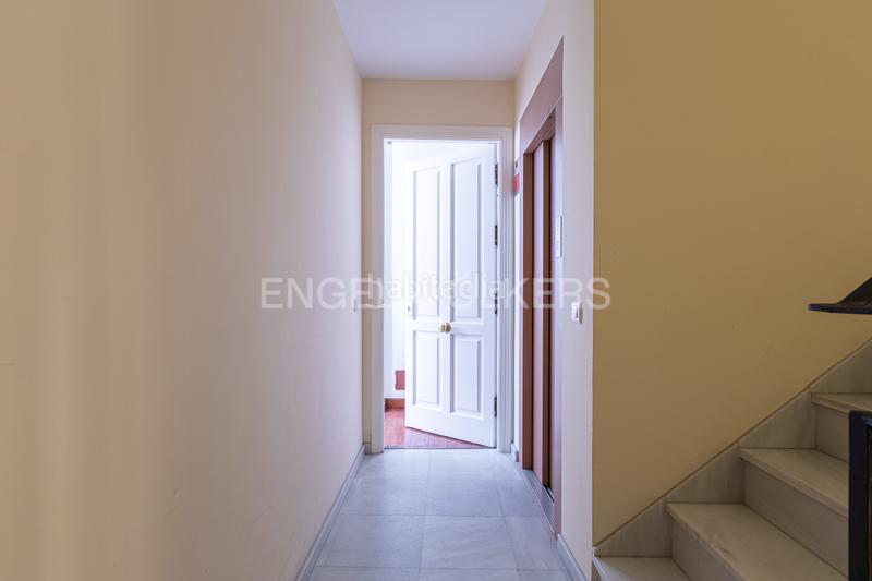 Foto 42bcad03-0931-4fde-a746-13ca9e9f8029. Àtic amb calefacció a Arenal - Museo Sevilla