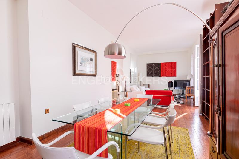 Foto 7cccf6fa-55b2-4892-881d-b52782f189bb. Àtic amb calefacció a Arenal - Museo Sevilla