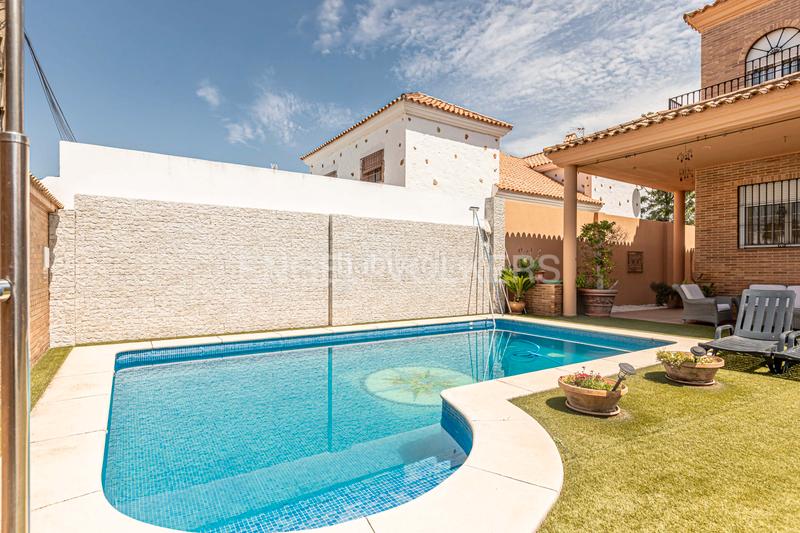 Foto 7750c1e7-5453-4282-8b4d-e9521f95e70d. Casa amb calefacció aparcament piscina a Consolación Utrera