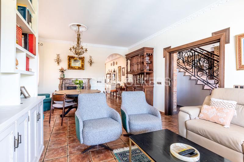 Foto a220ceaa-aaa5-4b64-a89b-a0960c5cfe54. Casa amb calefacció aparcament piscina a Consolación Utrera