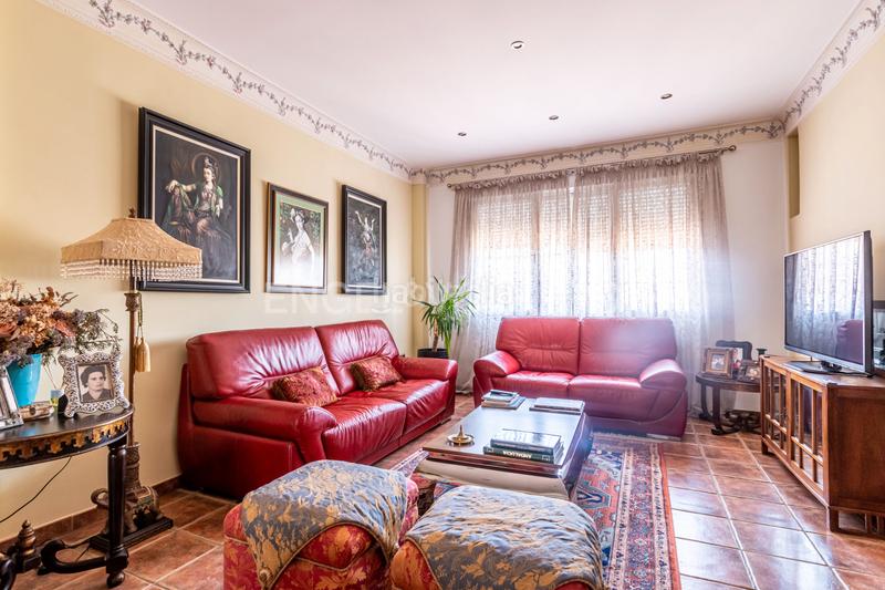 Foto bfdde648-091f-48e1-b5e5-aa0df0341538. Casa amb calefacció aparcament piscina a Consolación Utrera