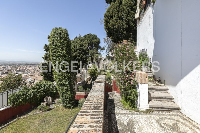 Foto 3cee7b18-bd1d-425f-9b71-6519035a7c91. Masia amb calefacció aparcament a San Matías - Realejo Granada