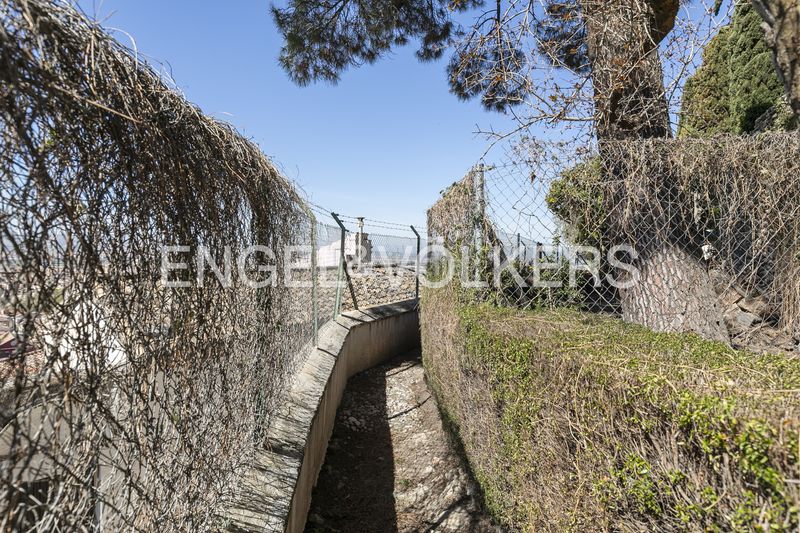 Foto f5cd967d-e3b8-457b-8214-bce8441fe110. Masia amb calefacció aparcament a San Matías - Realejo Granada