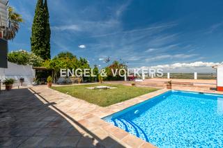 Casa a Aznalcázar. Refugio de lujo en aznalcázar casa exclusiva con piscina y vista