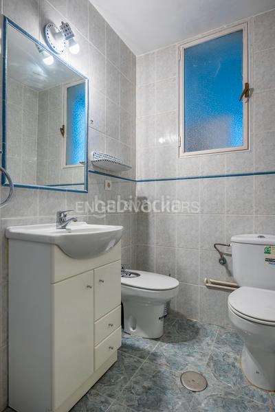 Foto f6ed9815-d18b-42a7-833d-5008bbb8a779. Piccolo appartamento con riscaldamento parcheggio in Sevilla