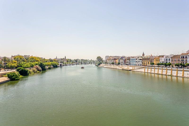 Foto 08058de4-7143-47a2-9612-6ef0e40642be. Location appartement avec chauffage parking dans Triana Casco Antiguo Sevilla