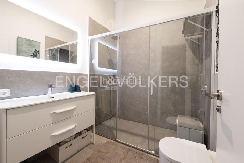 Foto df9cb487-8e4d-43eb-81d6-6cc7b0b3bddb. Location appartement avec chauffage parking dans Triana Casco Antiguo Sevilla