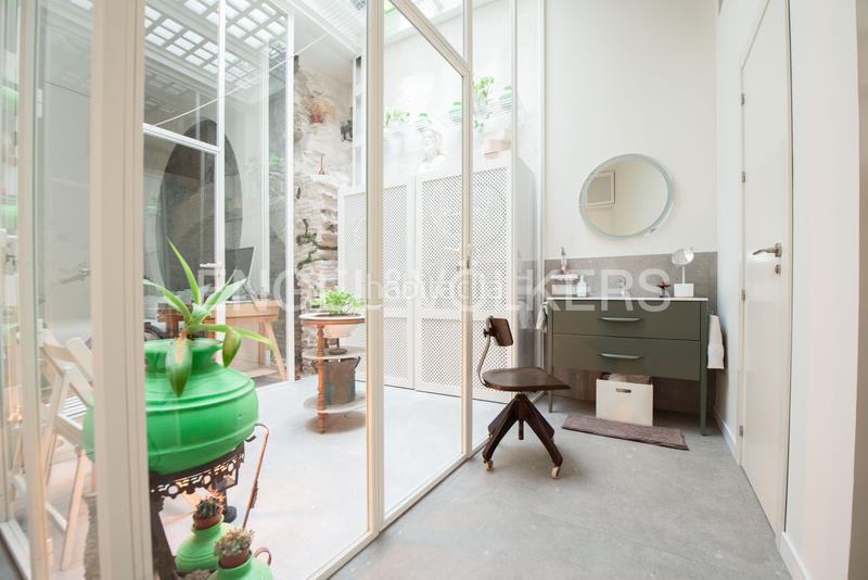 Foto 3e3d7404-4f9f-4b4b-955e-bfb7a9b6b06d. Rent apartment with heating parking in Triana Casco Antiguo Sevilla